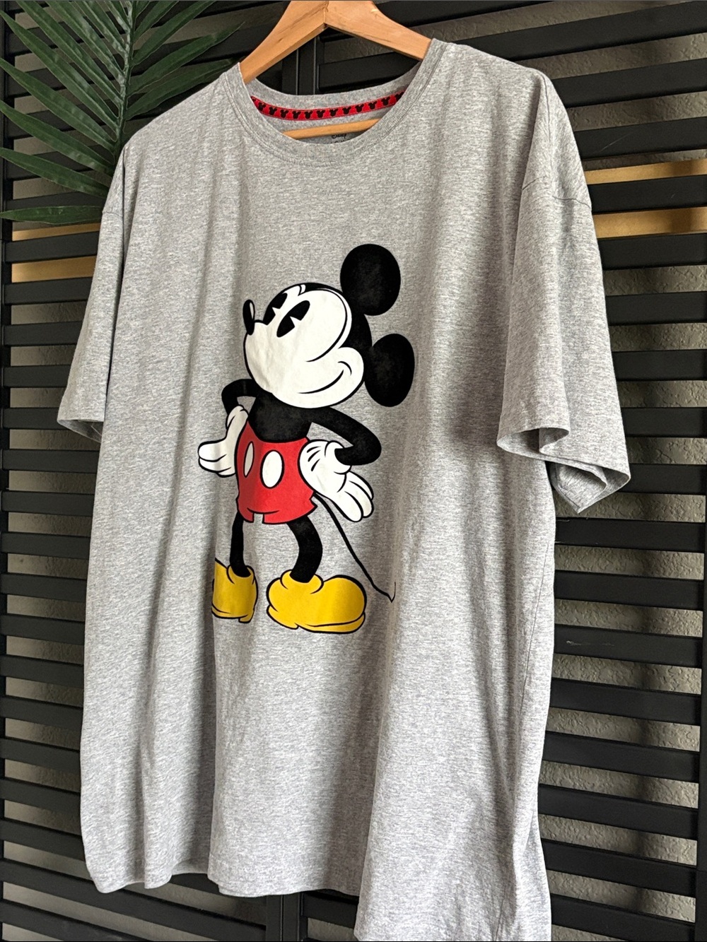 Disney Gray Short-Sleeve Mickey Mouse Graphic Tee - Red & Yellow Accents